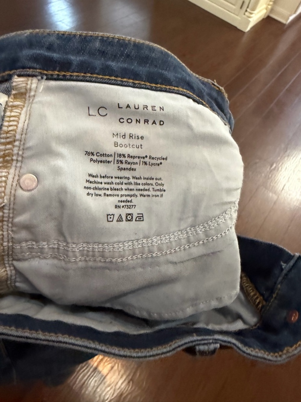 LC Lauren Conrad Bootcut Jeans in Mid Blue Wash-size 12 30 in inseam - Picture 4 of 6